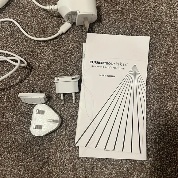 Currentbody LED for Neck and Chest - Picture 4 of 5